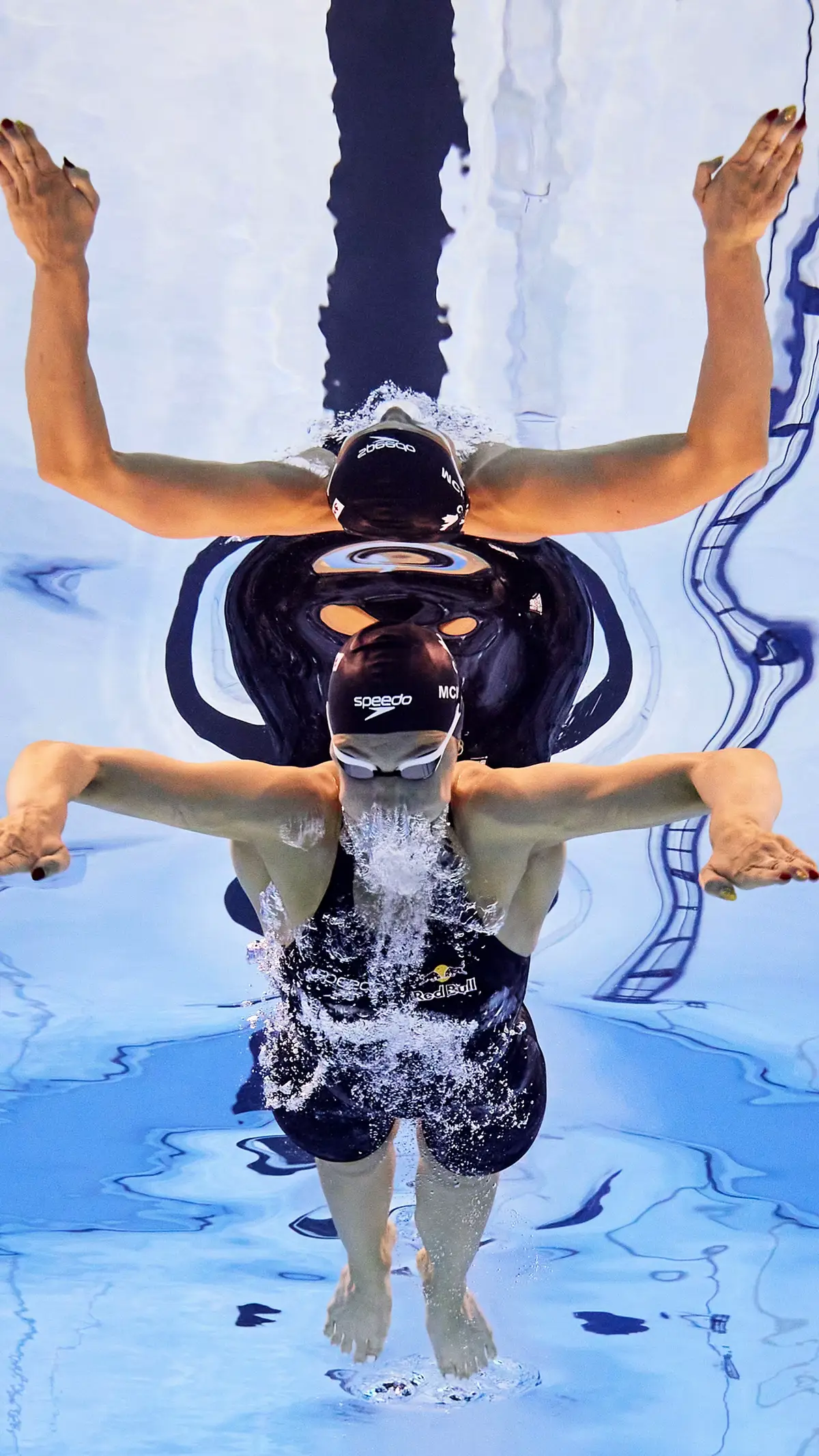 📸: @gettysport #AQUASingapore25 #Swimming #underwater 
