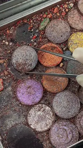 I already feel like gouging my own eyes out — there have been so many color separation repairs lately. #CosmeticRepair #LipstickRepair #HighlightRepair #Decompression #beautyrepair #immersive #powderrepair #beautyrepair #powder #loosepowder #PowderRepair #LipstickRepair #CosmeticRepair #makeupfix #Powdercakerepair #immersionrepair #makeupfix #perfume #subpackage #test #makeups #lipstickrepair #highlights #creamrepair #makeuphowto #howto #brokenpowder 