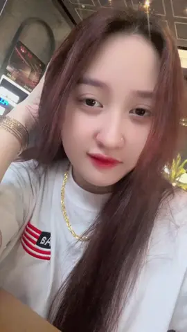 Yêu thương nhau gì đâu mà chỉ toàn là niềm đau 😐😐  #xh 