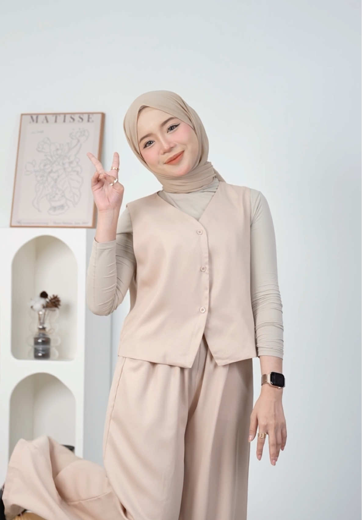 Saja nak tanya, korang dah ada ke set yang Intan pakai ni? Kalau belum cepat grab skrg yaaa 😍🔥 #pandaeyes #racuntiktok #fyp #fypシ #outfitwanita #ikuttrend 