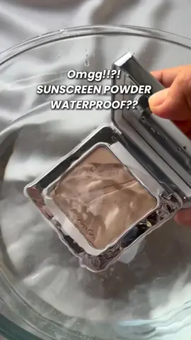 Bestnyaaa ada bedak macamni 😭✨ Memang on top! @Carslanmy 