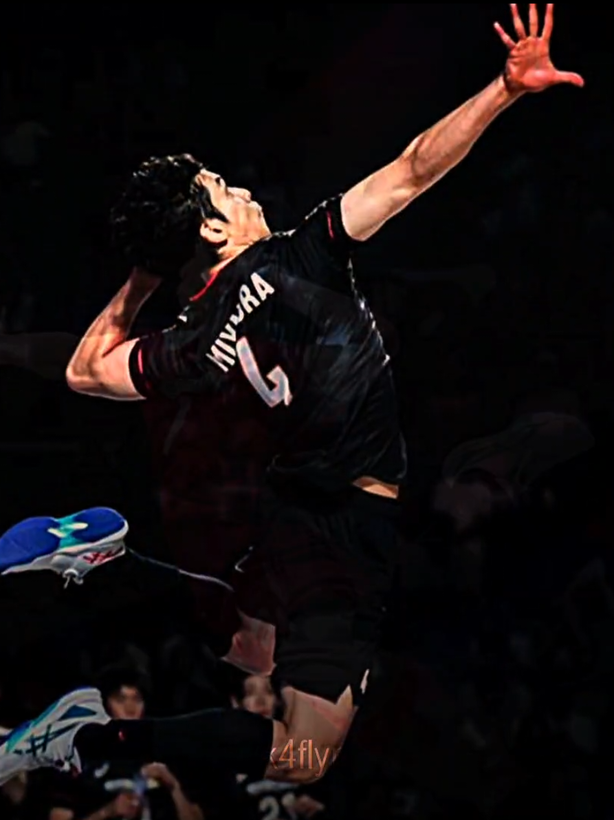 #KENTOMIYAURA — EDIT IN MY CLASS AGAIN🤭 (sorry for lazy edit :p) . . . #miyaurakento #kentomiyauraedit #宮浦健人 #4 #ryujinnippon #vnl2025