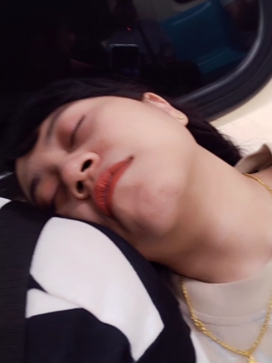 Eroh2 wes dikirem lewat WA.. 😁😁😁 merajuk ura kowe nek dadi bojone ngeneki... 😂😂 #fypage #fypdong  #taiwan🇹🇼 #merajuk 