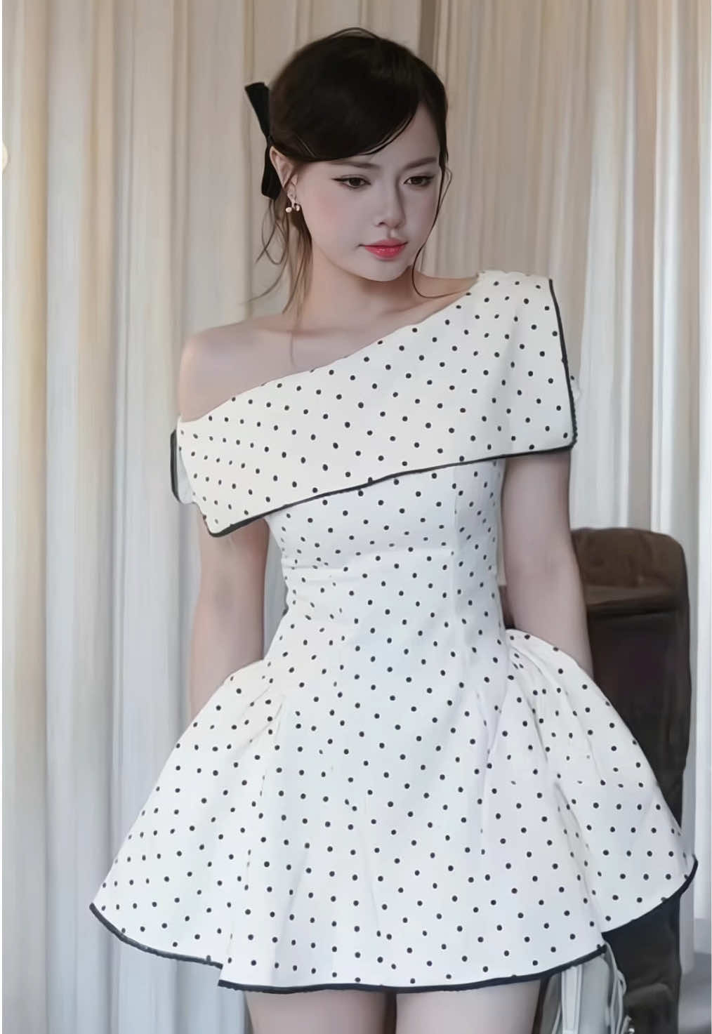 Váy chấm bi lệch vai bồng eo dáng xoè #xuhuong #thinhhanh #vayhottrend #vayxinh #vaylechvai #vaynu #vayxoe 