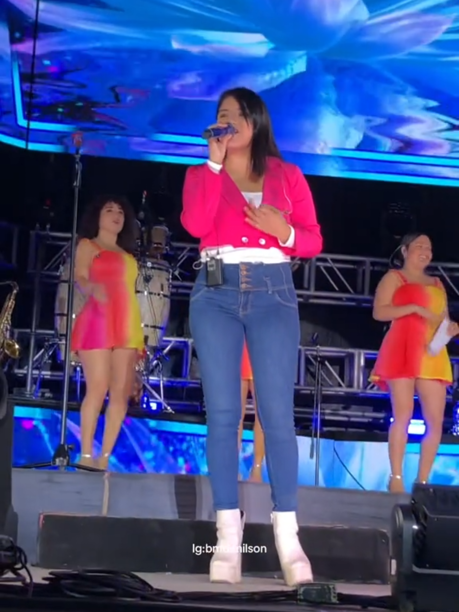 #nicolsinchi♥️ volviendo a cantar en #corazonserrano♥️🇵🇪🥰 #paratiiiiiiiiiiiiiiiiiiiiiiiiiiiiiii #Cumbia #Cumbia #fyp #2025 #concierto #corazonserrano #