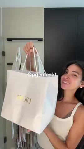 Ra ra hoe vaak zeg ik fantastisch en geweldig 🤡 #empties 