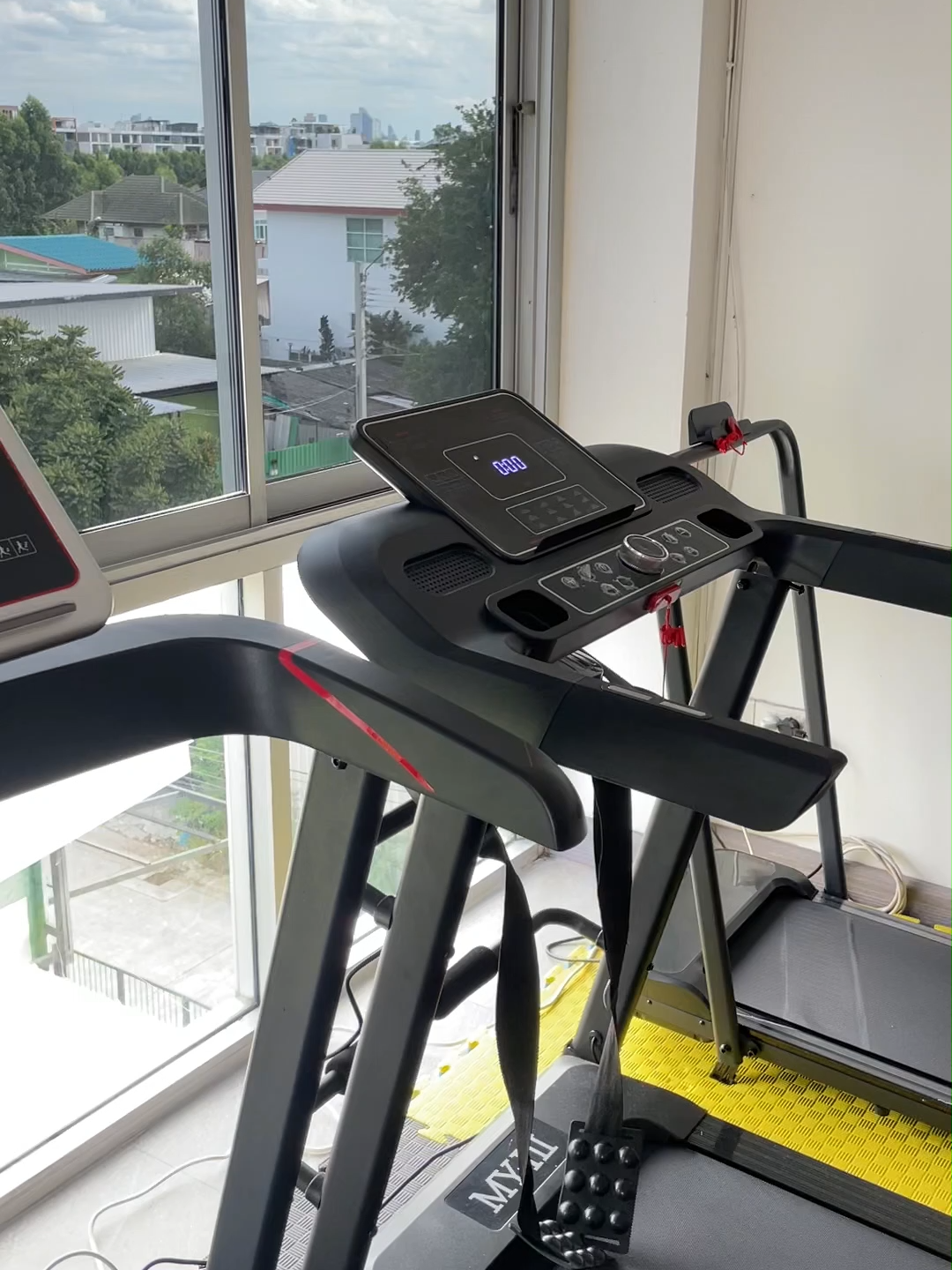 “อย่าเสียเงินฟรีอีกเลย! ลู่วิ่งเครื่องนี้ครบทุกฟังก์ชัน🔥” #ลู่วิ่งไฟฟ้า #ลู่วิ่งไฟฟ้าพับได้ #ลู่วิ่งรุ่นa6 #ลดน้ำหนัก #ใช้ดีบอกต่อ #TikTokป้ายยา #นกรีวิวสุขภาพ #ลู่วิ่ง #ลู่วิ่งปรับความชัน #สินค้าขายดี #TikTokSport #TikTokSports #เครื่องออกกําลังกาย #ลดน้ําหนัก #สุขภาพดี #ออกกําลังที่บ้าน #jc700