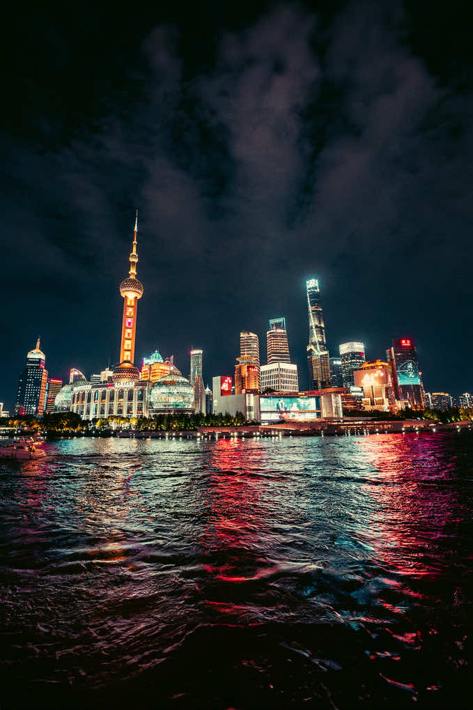 Honoured to be the first global ambassador for the Shanghai Summer 2025 season 🇨🇳🔥 From neon nights to hidden gems, this city blew me away. 🎥 Just dropped the full vlog over on my YouTube – tap the link in bio to watch ✈️🌇 #2025ShanghaiSummer