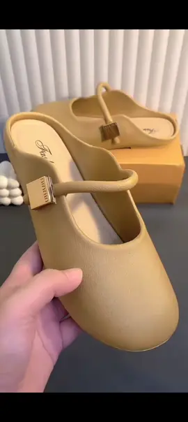 Sepatu Santai Wanita Karet Empuk #sepatu #trendingvideo #virall #trend #fypage 