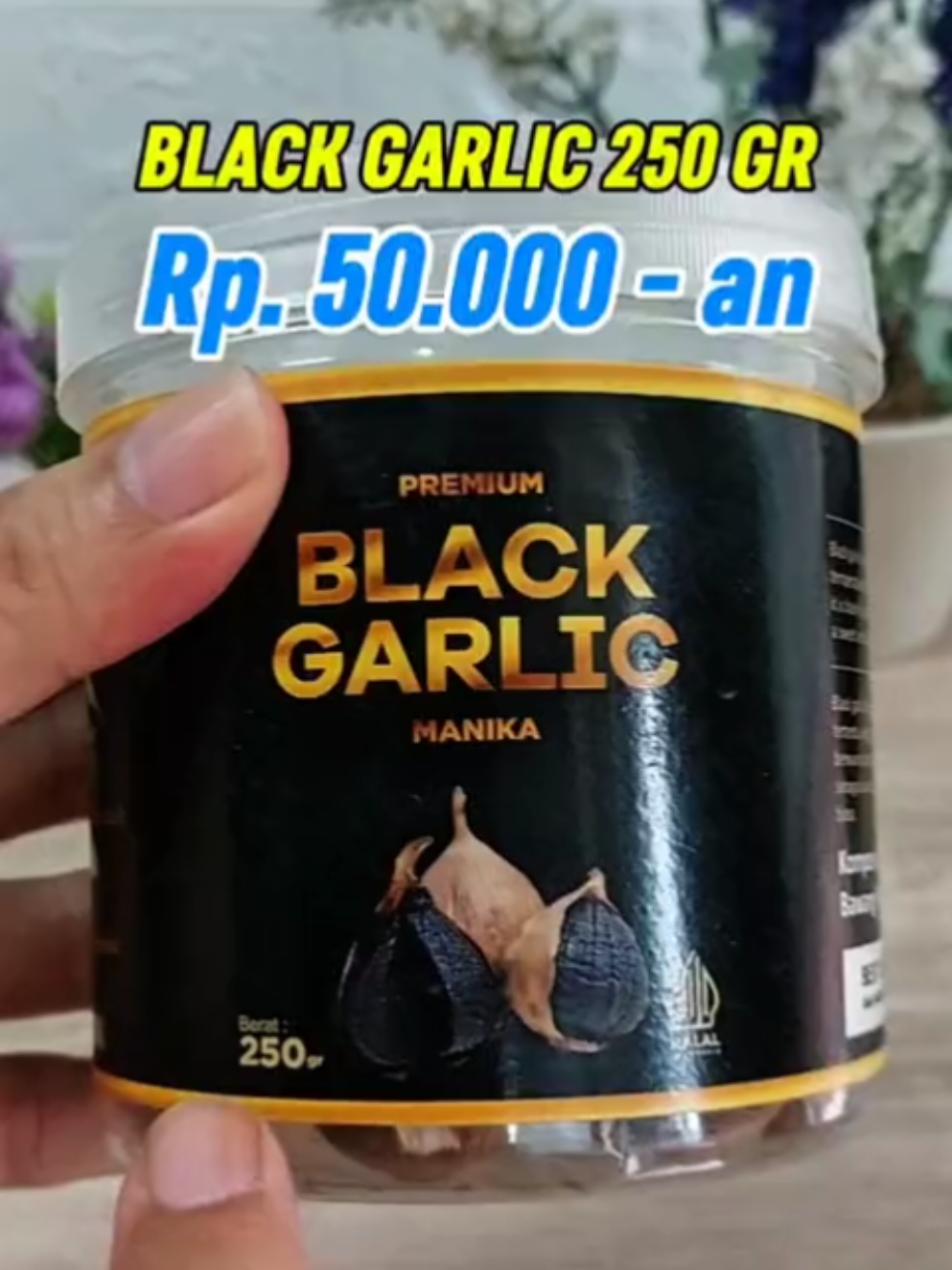 Bawang Hitam Tunggal Black Garlic Manika 250 gr promo Rp. 56.000.  Disclaimer : Harga promo bisa berubah sewaktu-waktu.  #promoguncang88 #gajiansale #blackgarlic #bawanghitam #blackgarlicmanika 