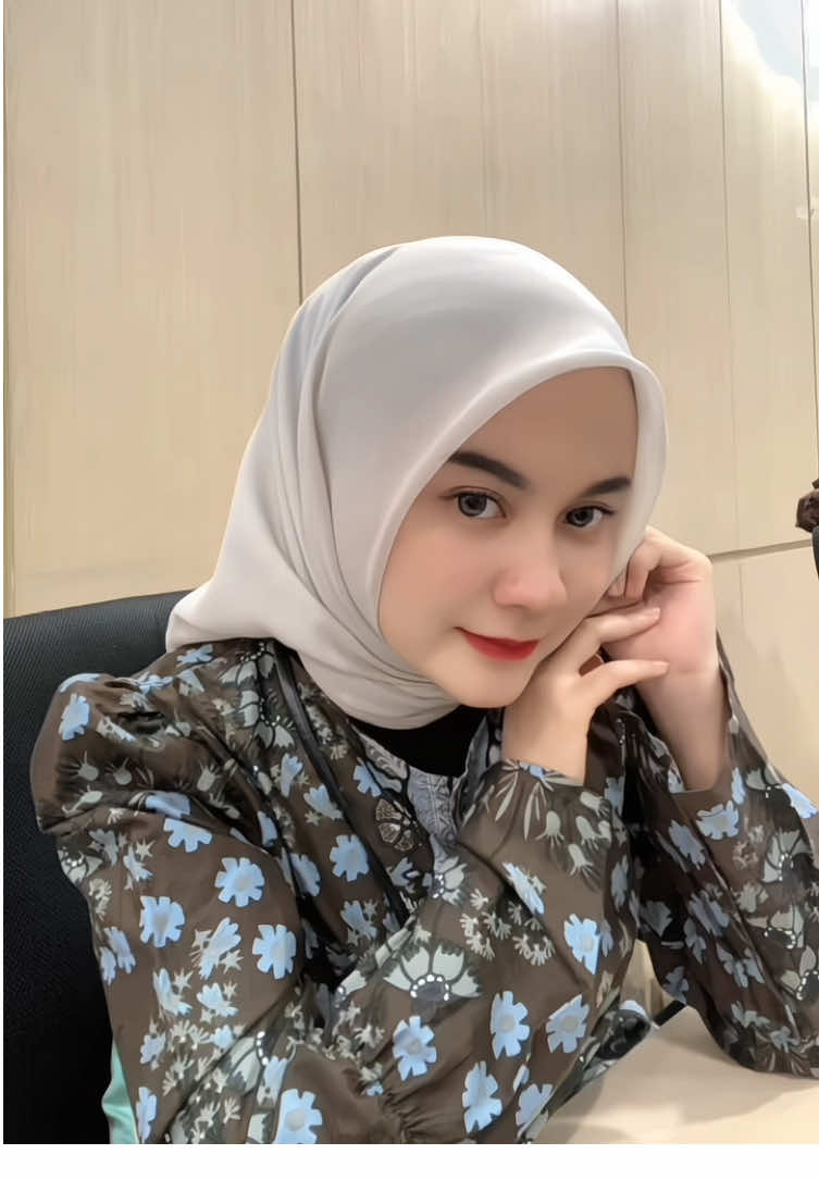 semangat hari senin 😴 #foryoupage #bank #bankers #batik #batikmodern 