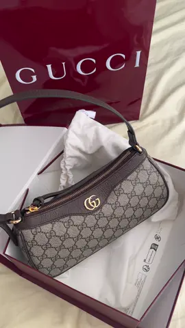 Guccia Ophidia Shoulder Bag ♥️ Finally took it off my wish list!  . . #gucci #guccibag #ophidiagucci #ophidiashoulderbag #guccishoulderbag #luxurybag #designerbags #trending #trendingbags2025 #foryou #fypシ #fyp 