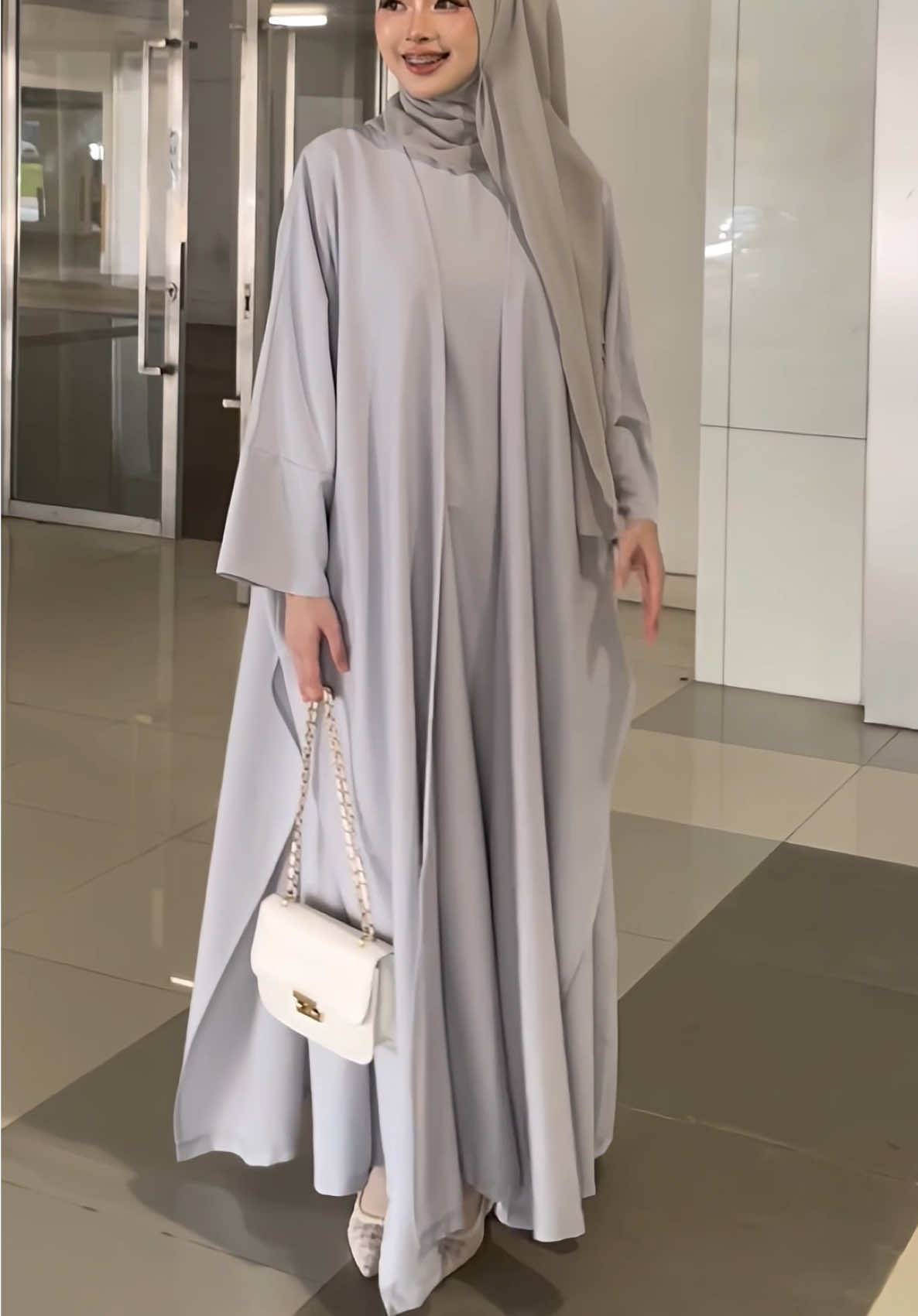 Surprised... JUMPA LIVE MALAM NI  ‼️ pukul 8 ✌🏻😜 #abaya #yaraabaya #wadiadra 
