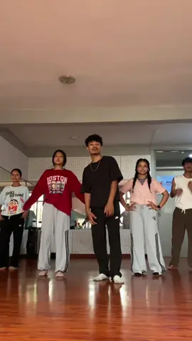 Me to terke chali meto parra chali 💕#foryoupage #fypシ゚ #viralvideo @sadhanakalakendraNp 
