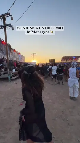Let me Die there please 🥹 @Monegrosdesertfestival  #monegrosdesertfestival #monegrosfestival #240kmh #zwilling #summerfestival #espagne 