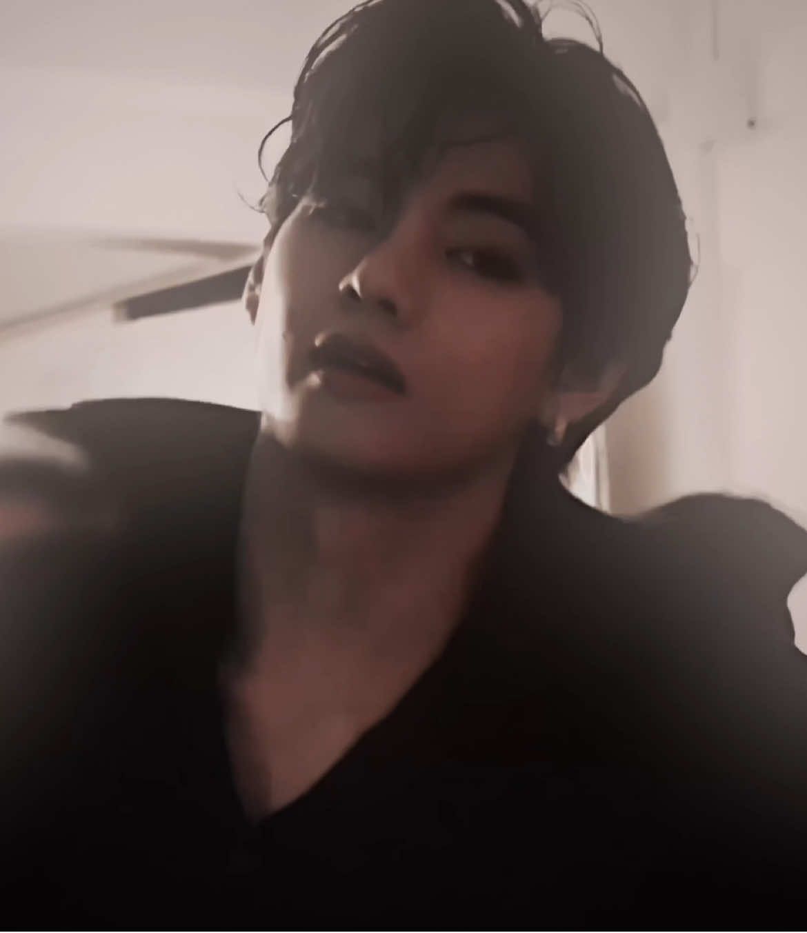 #taehyung || him with this song im actually going feral #fyp #viral #bts #kimtaehyung #v 