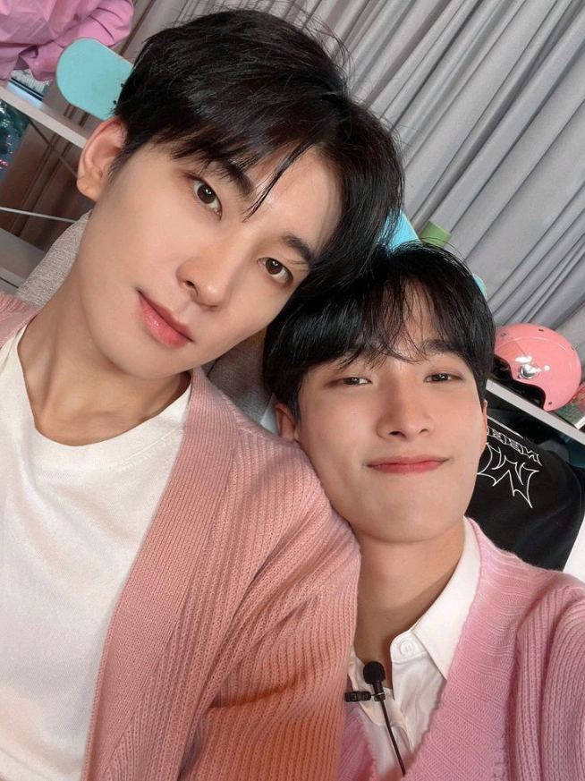 kangeenn si kembar 🥺😔 #svt #seventeen #wonwoo #dokyeom #dk #seventeen17_official #fyp #carat #foryou #viral #twins #jkz #jikseonz #masukberanda #4u 