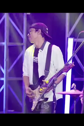 KAWITANING SINAWANG - DELVA IRAWAN - OM SERA || 77 MUSIC #77music #delvairawan #omsera #seramusic #sera #seramania #dangdut 