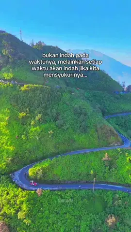 Maka ingat, setiap waktu akan indah, jika kita mensyukurinya’., #telomoyo #wisata #telomoyomountain #jasaphoto #jasadrone #jasaphotography #wisatamagelanghits #wisataalam #wisata24jam #exploremagelang #wisataindonesia #photograferviral #wisataviral #selebtiktok #bismillahfyp #seleb #explorejateng #semarangstory #fypシ゚ #fypシ゚viral #fypp 