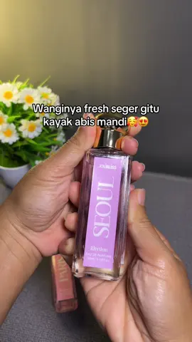 Ciwi2 Wajib punya varian Seoul nih #parfum #parfumjolibliss #parfumcewek 