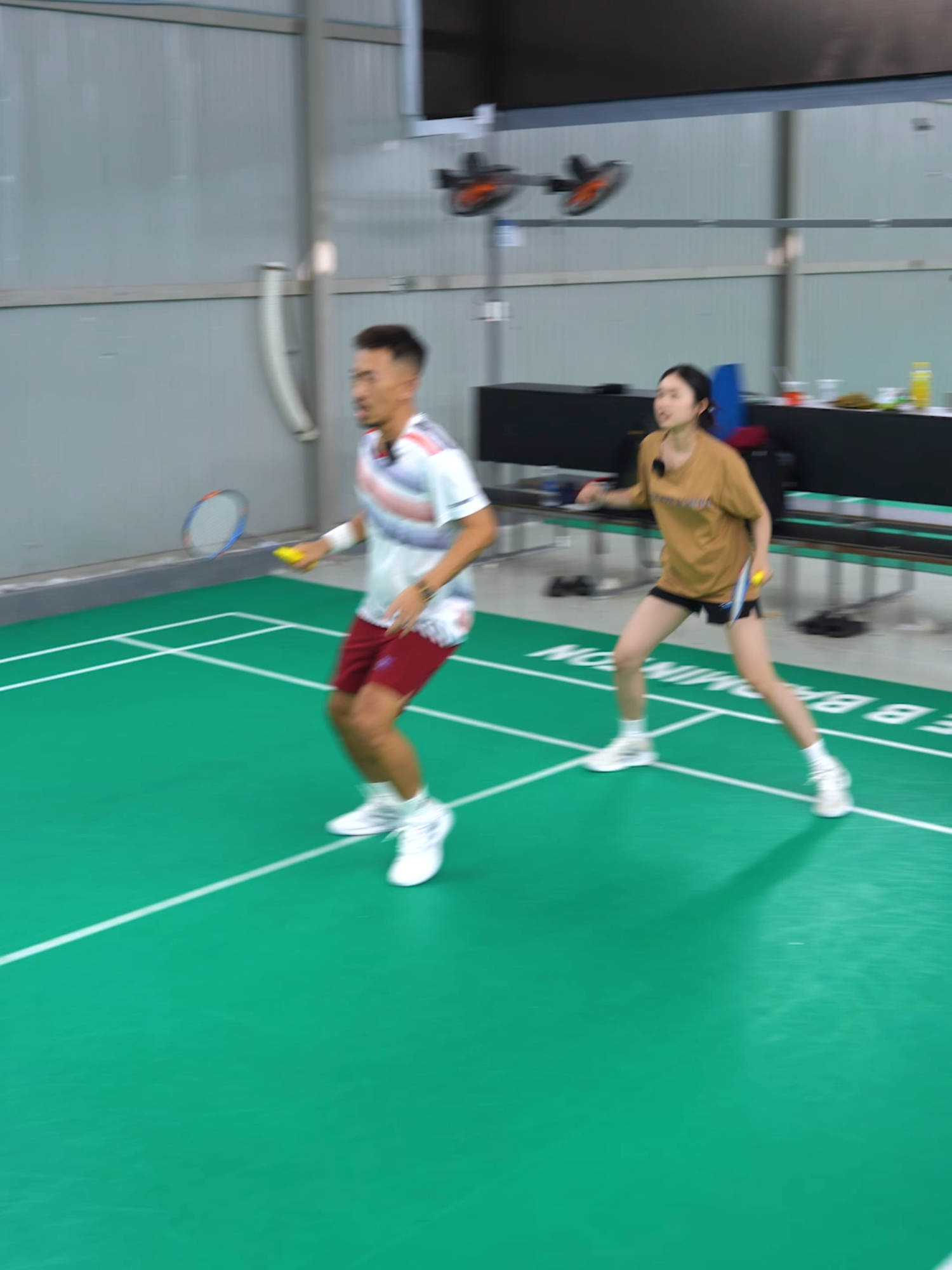 NAY TIÊU VỀ SỚM VẬY TA @tuyetnga19 @lexuantung0804 #3thaytro #dssport #dsclub #theb #thebbadminton #dungds #3thaytrods #dsshop #caulong