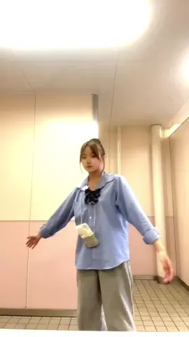 学祭で衣装買ったけどなんか気に食わないって理由で飛ばされて無駄になったし移動した部門でもいろ色々自腹で買わされたりしたよあと2年間やってける自信ない爆笑TikTokやってる高校は裏あるよーこの学校来たい人本気で止めたいね‼️‼️#fjk #09 #高1 #高校の闇