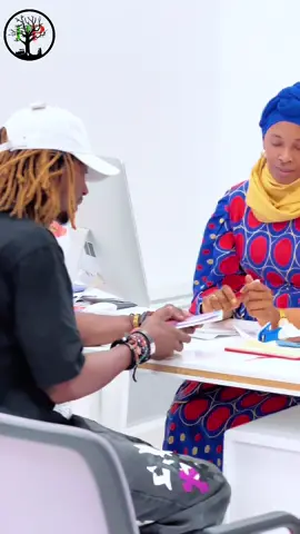 ✈️ @𝐒𝐀𝐈𝐃𝐀 𝐕𝐎𝐘𝐀𝐆𝐄𝐒 – L’Agence de Référence entre Paris, Conakry et toute l’Afrique de l’Ouest 🌍 Billets d’avion pour toutes destinations ✔️ Paiement possible en 4 fois via PayPal ✔️ Transfert aéroport gratuit ou croisière sur la Seine offerte pour certains voyages ⸻ 🌴 Circuits touristiques Afrique de l’Ouest – Séjours organisés à Abidjan, Sénégal, Guinée, Sierra Leone – Colonie spéciale pour les enfants de la diaspora (2025–2026) ⸻ 🕋 OMRA & Terre Sainte – Départs depuis Conakry et Paris – Formules BB ou demi-pension disponibles ⸻ 📦 Fret France–Guinée – Envoi de colis, marchandises – “Faites vos courses à Paris, SAIDA vous livre à Conakry” ⸻ 🚢 SAIDA CROISIÈRE – Paris : déjeuner-croisière avec DJ & vue Tour Eiffel – Conakry : croisières vers les îles de Loos (à venir) ⸻ 🚗 SAIDA CONDUITE à Paris – Location de voiture en double commande à partir de 10€/h ⸻ 📍Adresse : 108 Rue de Clignancourt, Paris 📞 Téléphones : +33 6 95 39 85 80 +224 622 24 30 30 / +224 626 40 36 50 📧 contact@saidavoyages.com 🌐 www.saida-voyages.fr 📱 WhatsApp : +33 7 53 99 08 65