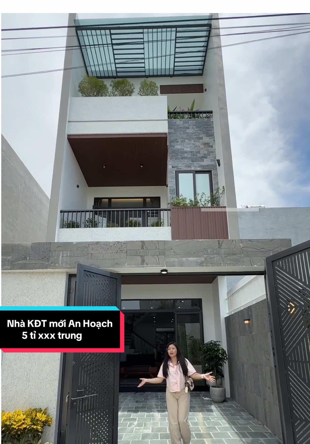 Nhà mới 3 tầng KĐT mới Đông sơn Trung Tâm An Hoạch, cách trường Nobel 300m, diện tích 100m2, thiết kế hiện đại, chỉ cần xách vali vào ở. Check thui các bác uiiii #batdongsanthanhhoa #muabannhadatthanhhoa #chungcugiare #chungcuthanhhoa #nhadatthanhhoa #muanhathanhhoa #muanha         