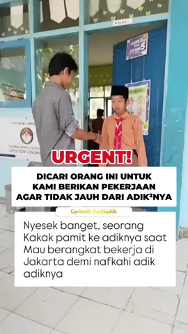Ia rela meninggalkan kampung demi nafkahi adiknya. Tapi hati kecilnya ingin tetap dekat menjaga keluarga tercinta. . Kalau ada yang kenal kakak luar biasa ini, bantu kami temukan dia. Kami ingin tawarkan pekerjaan agar ia tetap bisa bekerja tanpa harus jauh dari adiknya. Tag orang yang mungkin mengenalnya. Kita bantu orang baik dengan cara yang baik.