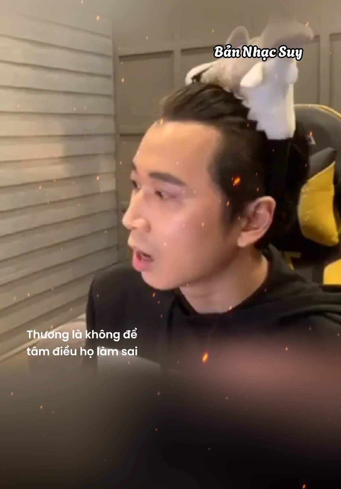 Thương là không quan trọng họ từng là ai… “Thương - Karik” #thuong #karik #BanNhacSuy #xh 