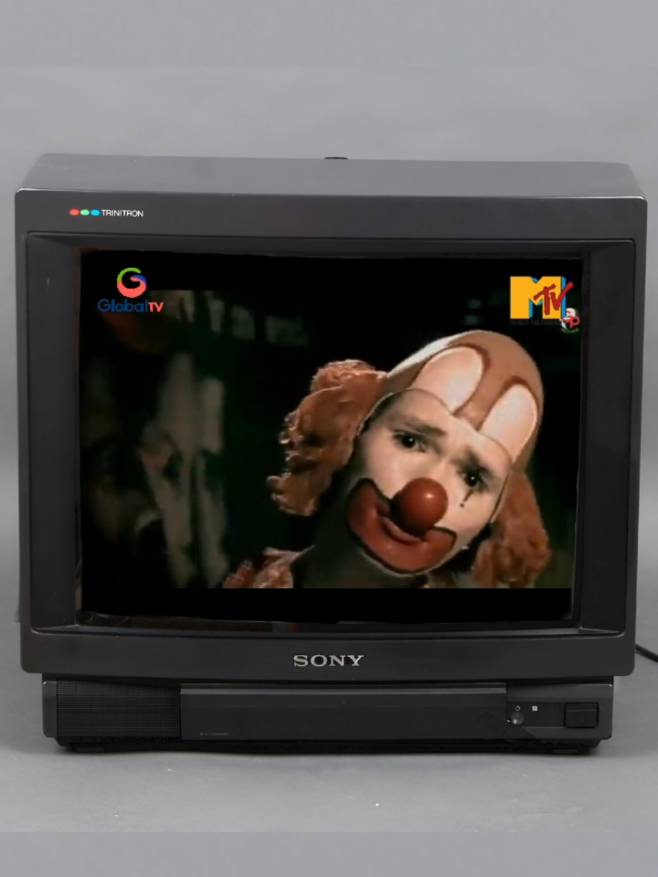 Ada Band - Manusia Bodoh Kembali ke tahun 2004 dimana Ada Band merilis album heaven of love salah satu lagu andalan nya yaitu manusia bodoh.  Lagu andalan saat galau galauan dulu pas jaman sekolah #adaband #manusiabodoh #musikindonesia #lagu2000an #fyp #fypage 