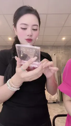 Aii học MakeUp cá nhân khu vực Từ Sơn Bắc Ninh Inb tui nha, dậy có từ 2 củ khoai thuii ó🧐🧐🙏🏻 Ca sáng 9g-12g Ca chiều 3g-5g Ca tối 7g-10g