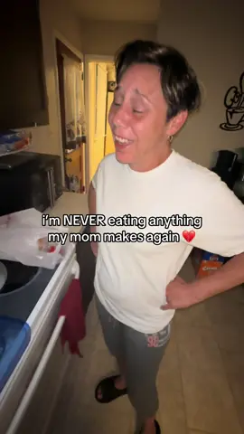 what do you mean MASH POTATOS?                                #fyp #funny #meme #streamer #clips #mom #moms 