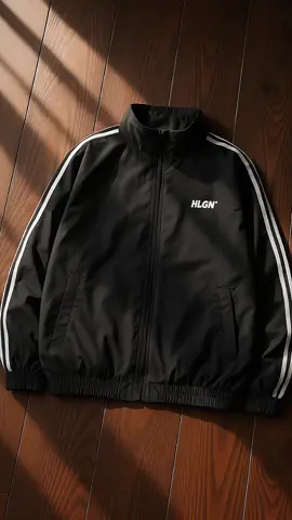 🔥 Hooligans Jacket Tracktop Linea Lyte 22.1 Jaket sporty bergaya kasual dengan bahan polyester yang ringan dan nyaman. Desain minimalis dengan garis putih di lengan dan logo HLGN+ di dada, cocok untuk outfit harian atau olahraga. 🎯 Harga Promo: Rp203.700 (Diskon 48%) 🌟 Rating 4.8 dari 6.4rb ulasan | 10rb+ terjual 📦 Gratis Ongkir & bisa PayLater! 🛒 Cocok untuk: Gaya streetwear Aktivitas outdoor Koleksi fashion pria kekinian 