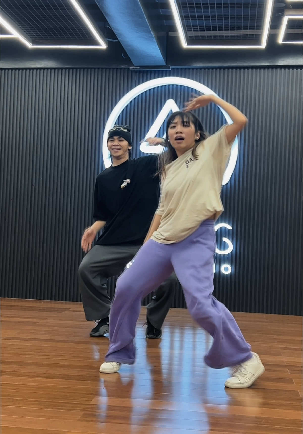 This duo on streak @ae 🤷🏻‍♂️ Thanks for the class Kaya 🙏🏻 🧠 @as_i_am_cycy  🎵 Understand - @omah_lay  📍 @axisstudiobaguio  #dance #omahlay #choreography #10tative #axisdancestudio