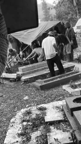 tuhan lebih sayang nene, makanya nene pulang duluan iya kan?? #otuan #feast 