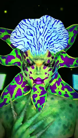 orchid 💚 #makeup #artist #creative #artmakeup #orchid #flowers #tiktok 