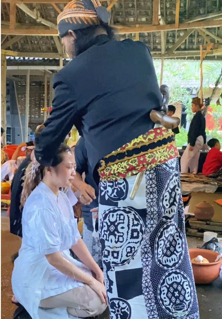 umume wong jowo 🥹🥰 #ruwatan #ruwatanadatjawa #jawa #jawapride #adatjawa 