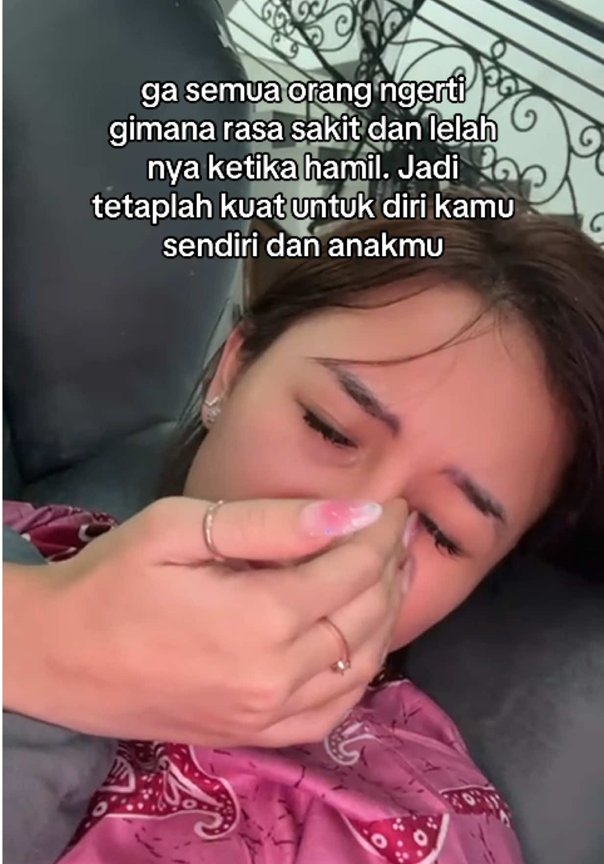 Tetap semangat yaa dekk, we love u🤍🫶🏻 @IstriDion #pebriyudistira 