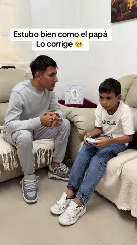 Mi hijo se puso agresivo por qué le quité el comtrol del play 5 #viralvideo #agresivo #hijomalcriado #papahijo #fyp #reflexion #family #padre #papa 