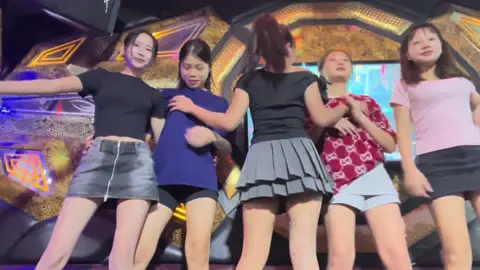 Mời nhà trai tiếp chiêu 🤣