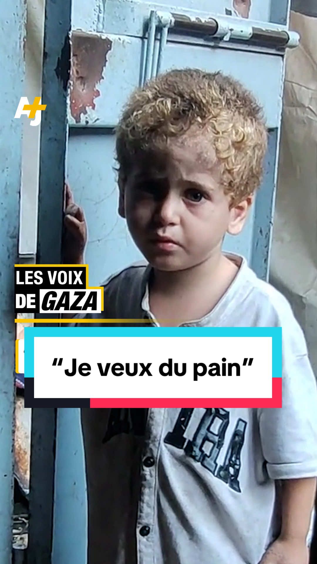 “Je veux du pain.” Un enfant palestinien frappe aux portes à la recherche d’un morceau de pain, alors que la fam!ne t*e chaque jour davantage dans la bande de Gaza. #ajplusfrançais #lesvoixdegaza #portrait #gaza #palestine 