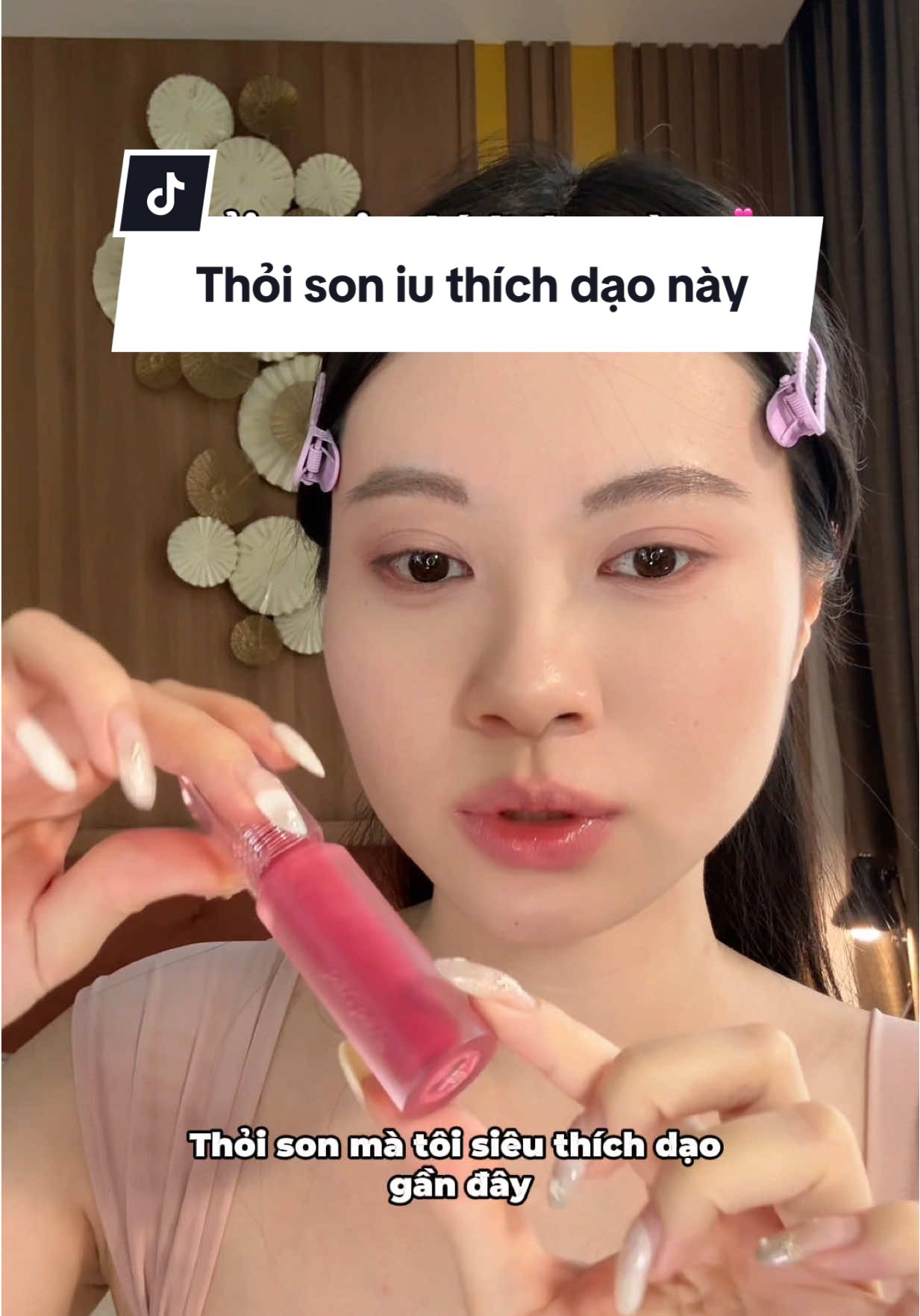 Đi cả ngày ăn 3 bữa k cần bôi son lại lun 🙂‍↔️ mà tint trông như môi thật í chứ k bị tạo màng tróc vảy 💕 #son #tint #peripera #liptint #makeup 