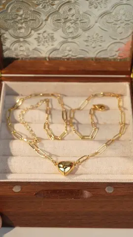 Tewiky 14K gold-plated magnetic heart-shaped pendant necklace, simple attire, no time-consuming effort. This summer, you can't do without it!' #tewiky #foryou #typ #jewelryforher #jewelryforeveryone #goldiewelry #tiktokshopsummerturnup #dealsforyoudays #necklace 