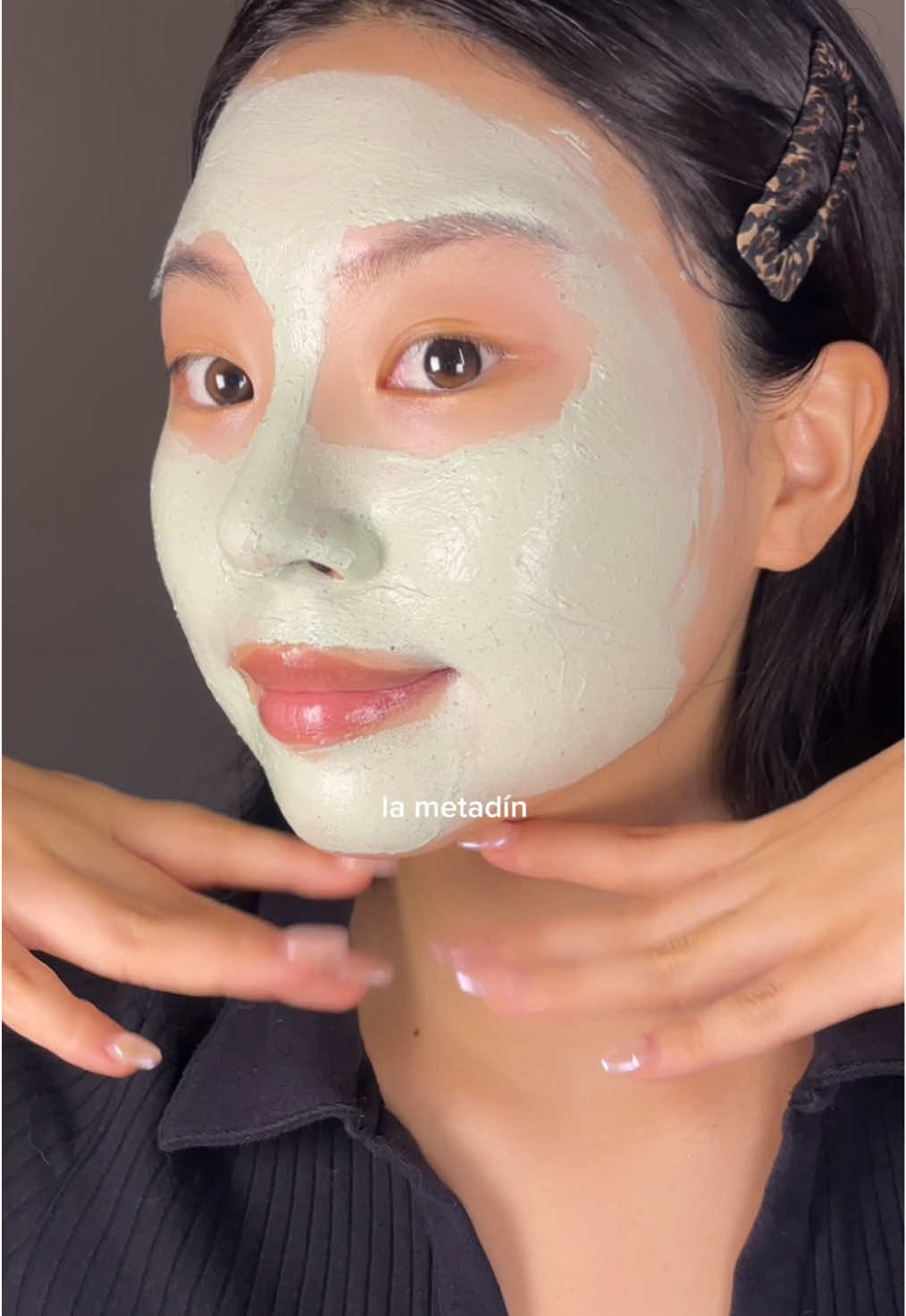 Mi nuevo remedio actual para los poros🩵 @FULLY Skincare 💚 #fully #greentomatoclaymask #skincarecoreano #mascarilla #claymask #cloggedpores #oilyskin #koreanskincare #poros #greentomatocleanser #porecleanser #claymaskcleanser  #kbeauty #skintok #fyp #tiktokmademebuyit