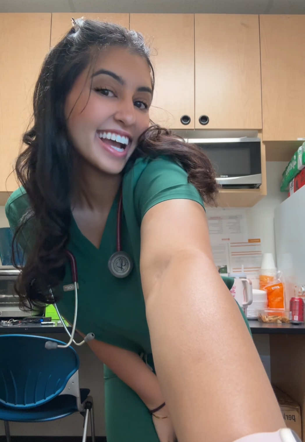 One more time cause this trends so cute #fyp #brown #punjabi #baddiesinstem #STEM #veterinarian 