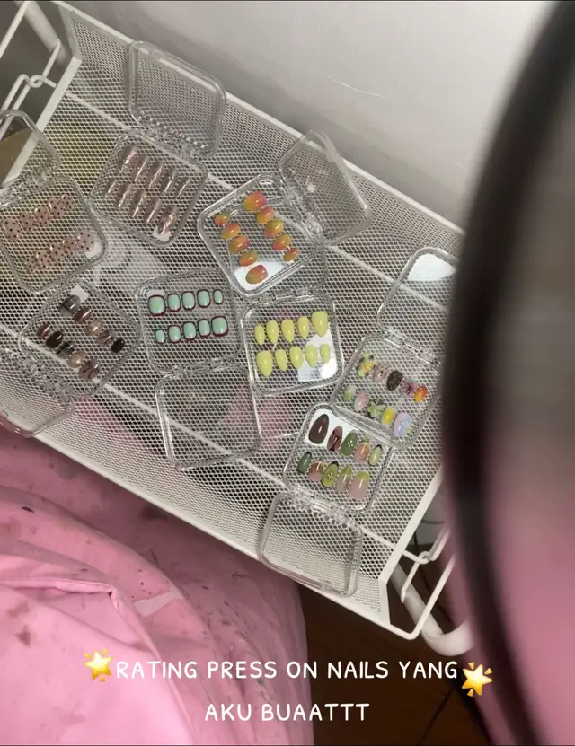 kuku kukuu gemaass buatan sayaa 💓🧏🏽‍♀️ #pressonnails #nails #nailtechlife 