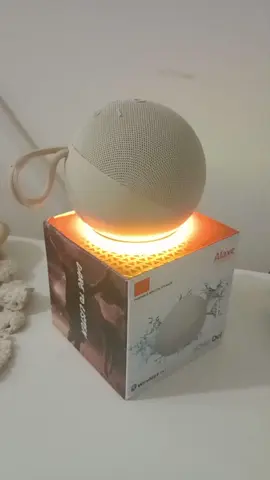 Caixa de som Alexia com led RGB portátil, conexão bluetooth.custo benefício maravilhoso #tiktokshop #tiktokshopbrasil #alexia #caixadesombluetooth #caixadesom 
