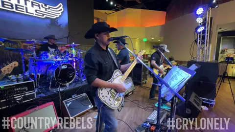 Country Rebels #cover #crylonely #chrisknight #navajo #navajonation #nativetiktok #navajotiktok #pueblopintado #fyp #fypmusic #livemusic #firerock @mass_madden @Tomaz phil @Braxton @Suzann @Erickson Billy @ShaneBaloo @*~{Vonn}~* 
