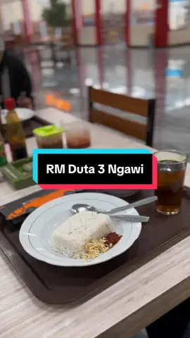 Aktivitas dan service makan 27 Trans di Rumah Makan Duta 3 Ngawi 🙌🏻  #27trans #27transsurabaya #freyr #ddnightclas #executiveclass #volvob11r #volvob11r450hp #ayonaikbus #fyp #fypage #fyppppppppppppppppppppppp #fypシ゚ 